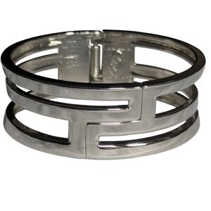 AC25 - Stunning Lia Sophia Silver Toned Geometric Wide Cuff Bangle Cuff Bracelet